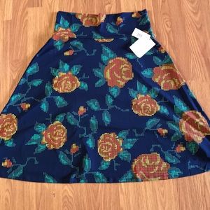 NWT LuLaRoe Azure Skirt Size Large